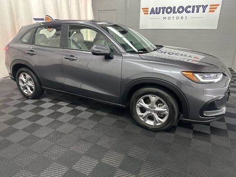 Used 2024 Honda HR-V LX image 2