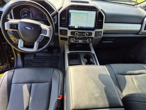 Used 2022 Ford F250 Lariat w/ Chrome Package AWD/4WD image 17
