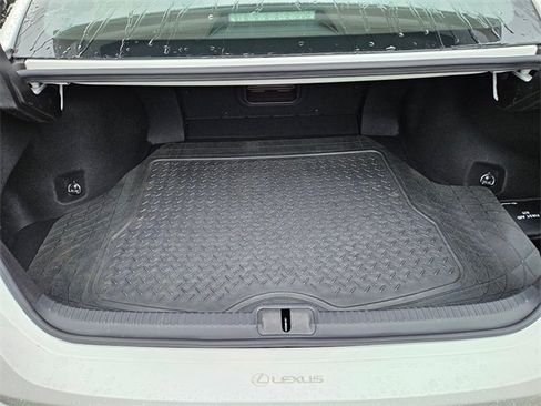 Used 2020 Lexus ES 350 Luxury w/ Accessory Package 2 image 9