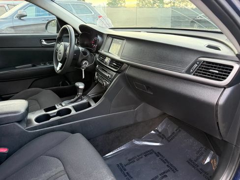 Used 2018 Kia Optima LX FWD image 19