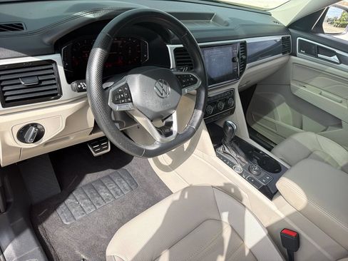 Certified 2023 Volkswagen Atlas SEL Premium AWD/4WD image 8