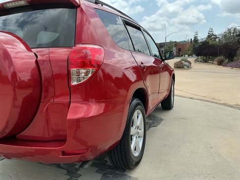 Used 2007 Toyota RAV4 Limited FWD image 13