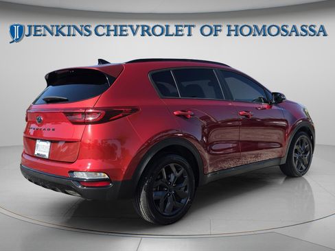 Used 2022 Kia Sportage Nightfall Edition FWD image 5