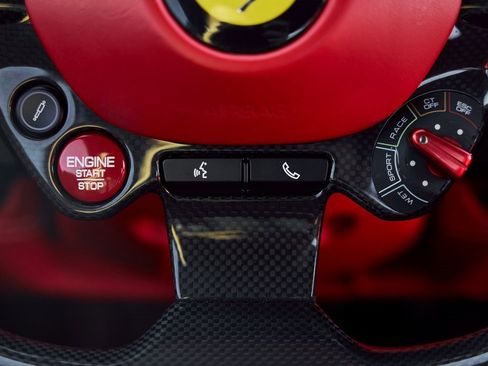 Used 2021 Ferrari F8 Tributo image 48