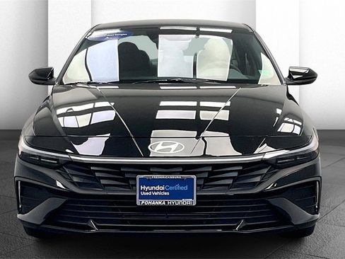 Certified 2025 Hyundai Elantra Sport image 2