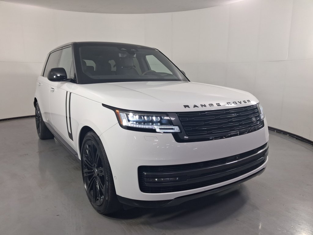 Used 2025 Land Rover Range Rover Long Wheelbase SE AWD/4WD image 3