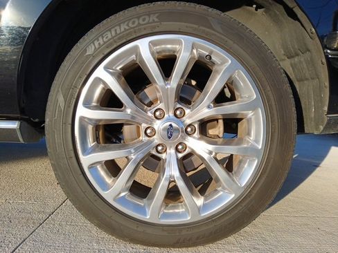 Used 2018 Ford Expedition Limited w/ Equipment Group 302A image 9