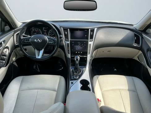 Used 2021 INFINITI Q50 Luxe w/ Seat & Sound Package RWD image 11