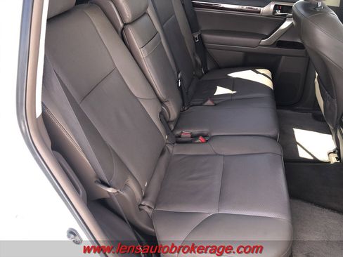 Used 2016 Lexus GX 460 w/ Premium Package image 20