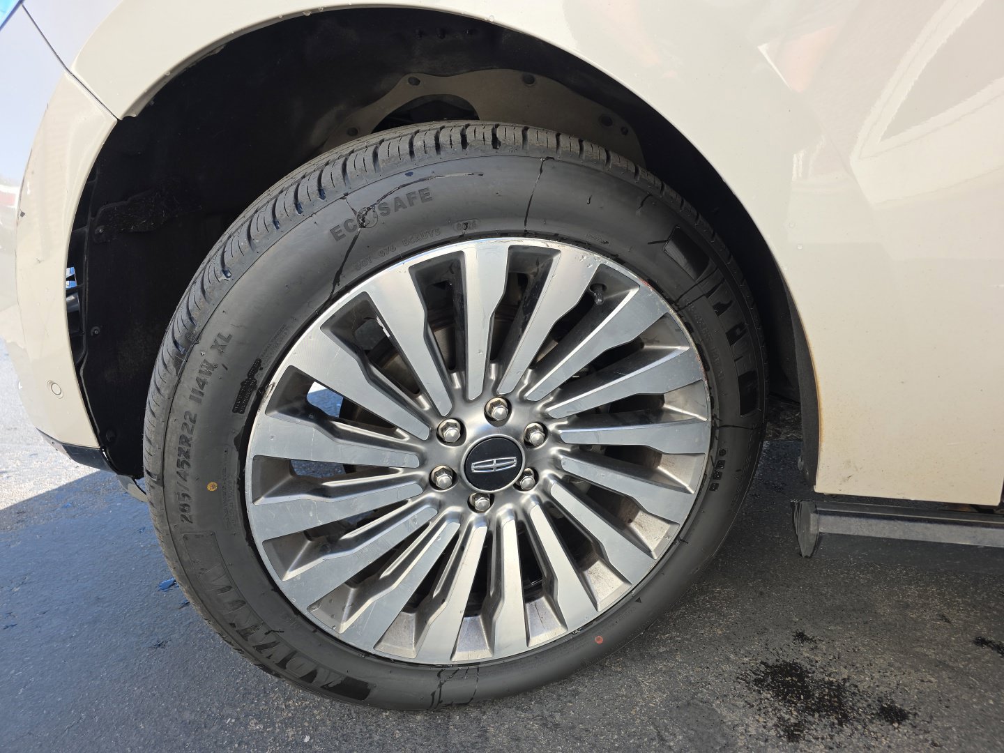 Used 2020 Lincoln Navigator L Reserve w/ Equipment Group 208A Reserve AWD/4WD image 4