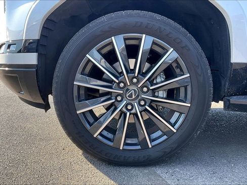 Used 2024 Lexus GX 550 w/ Cold Area Package image 2