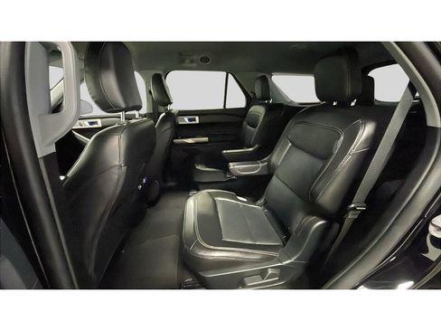 Used 2023 Ford Explorer Limited w/ Equipment Group 301A AWD/4WD image 14