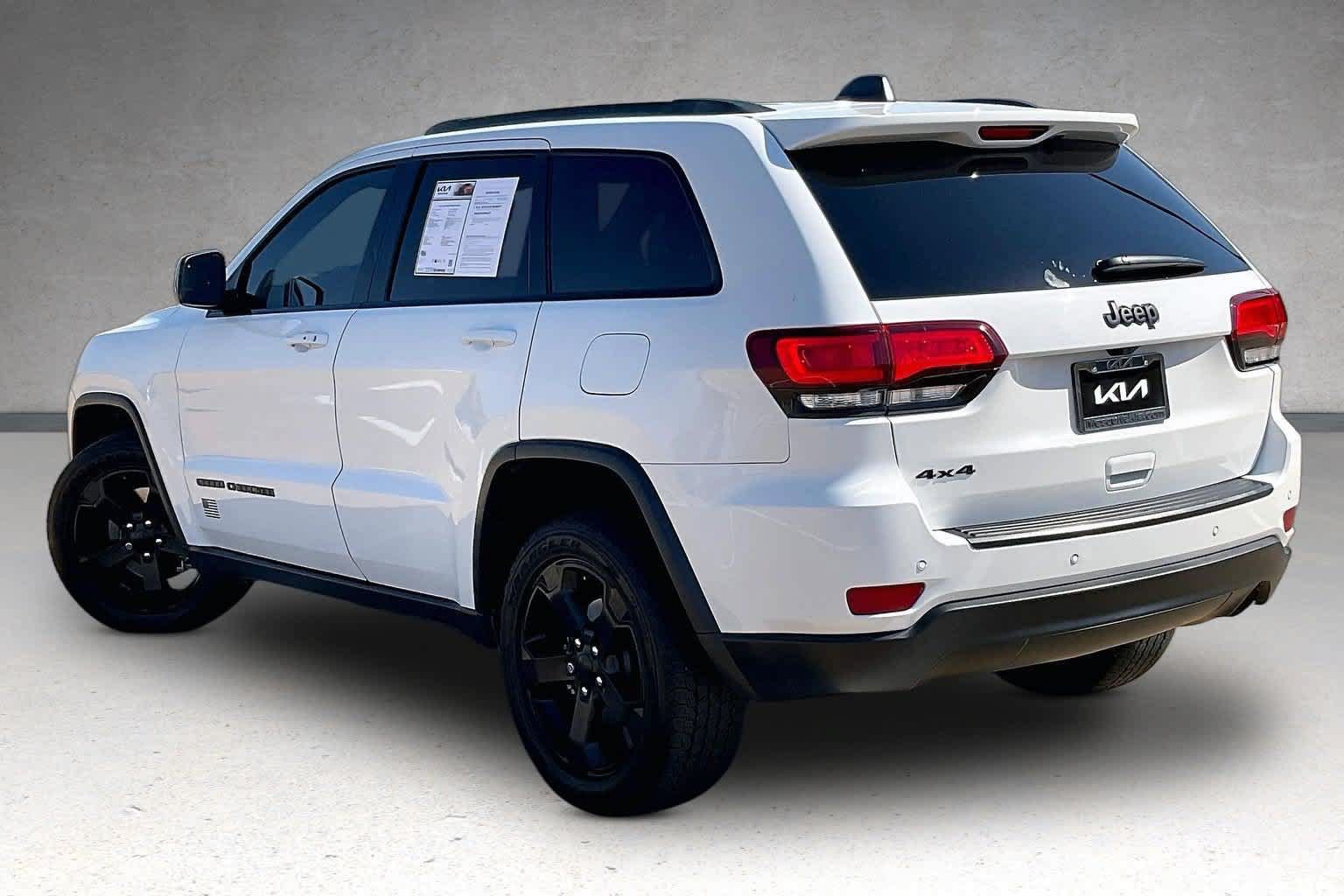 Used 2021 Jeep Grand Cherokee Freedom Edition AWD/4WD image 4