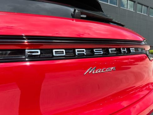 Used 2026 Porsche Macan AWD/4WD image 15