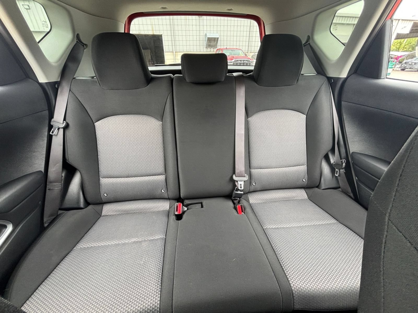Used 2025 Kia Soul LX w/ LX Technology Package FWD image 35