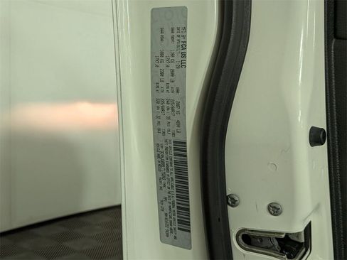 Used 2020 Jeep Compass Latitude w/ Cold Weather Group image 30