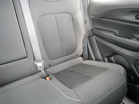 Used 2024 Jeep Grand Cherokee Laredo w/ Luxury Tech Group I AWD/4WD image 14