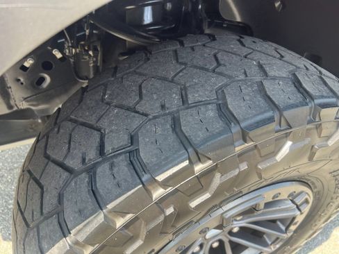Used 2019 Ford F150 Raptor w/ Equipment Group 802A Luxury AWD/4WD image 9