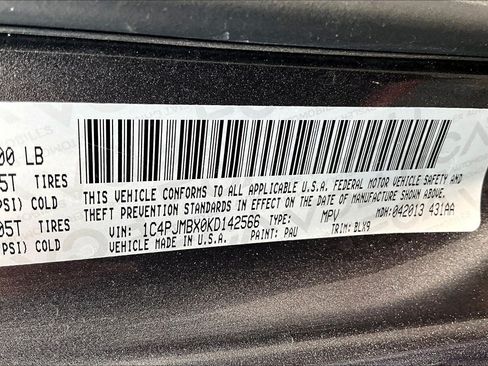 Used 2019 Jeep Cherokee Trailhawk AWD/4WD image 30