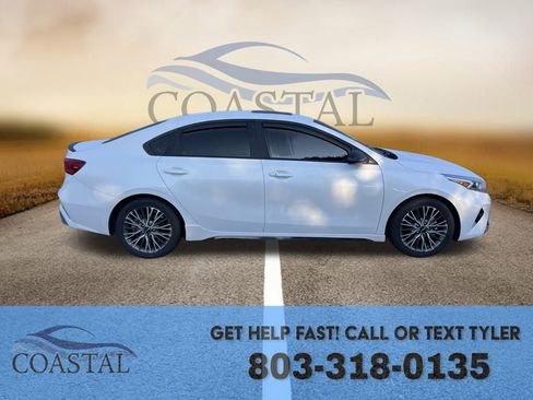 Used 2022 Kia Forte GT-Line w/ GT-Line Premium Package image 4