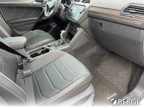 Used 2024 Volkswagen Tiguan SEL R-Line AWD/4WD image 15