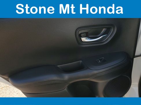 Used 2024 Honda HR-V LX image 12