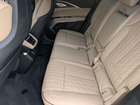 Certified 2024 Cadillac Lyriq Luxury w/ Nappa Leather Package AWD/4WD image 16