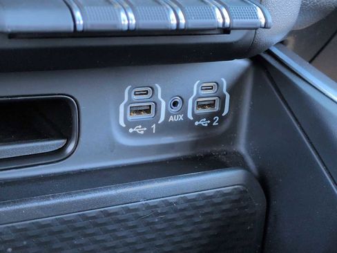 Used 2023 RAM 1500 Big Horn image 30