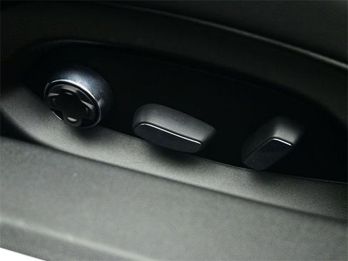 Used 2022 Chevrolet Corvette Stingray Preferred Cpe w/ Battery Protection Package image 8