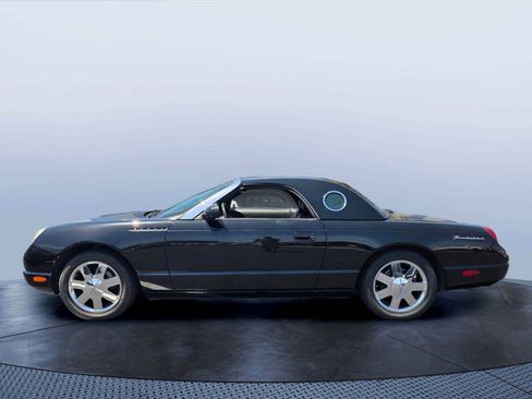 Used 2002 Ford Thunderbird Deluxe RWD image 3
