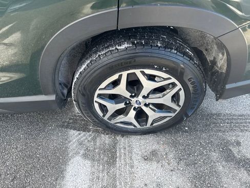 Certified 2023 Subaru Forester Premium image 10