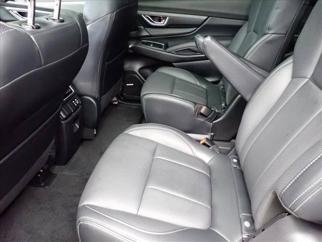 Used 2025 Subaru Ascent Limited w/ Popular Package #2 AWD/4WD image 10
