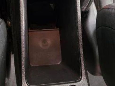 Used 2018 Chevrolet Cruze Premier FWD image 32