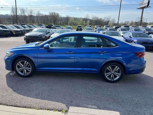 Used 2024 Volkswagen Jetta SE image 29