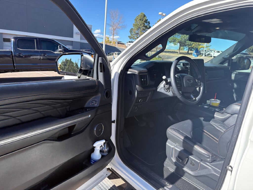 Used 2024 Ford Expedition Max Platinum AWD/4WD image 15