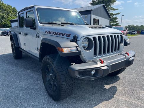 Used 2022 Jeep Gladiator Mojave AWD/4WD image 10