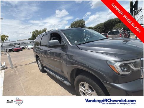 Used 2018 Toyota Sequoia SR5 RWD image 4