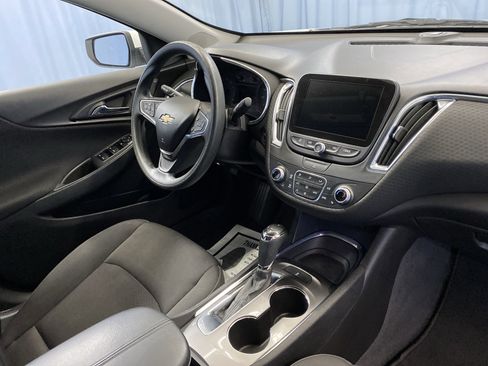 Used 2019 Chevrolet Malibu LT image 42