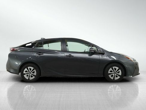 Used 2018 Toyota Prius Four w/ Advanced Technology Package FWD image 6