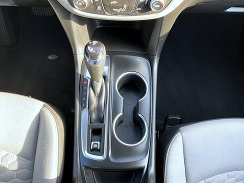 Used 2021 Chevrolet Equinox LS w/ LS Convenience Package FWD image 15