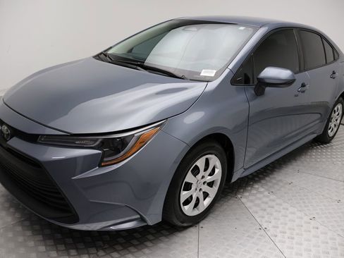 Certified 2024 Toyota Corolla LE image 2