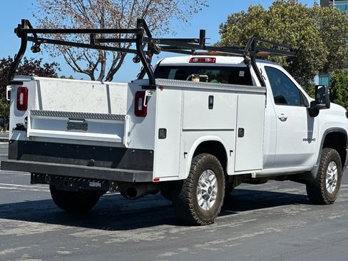 Used 2020 Chevrolet Silverado 2500 LT w/ Convenience Package AWD/4WD image 4