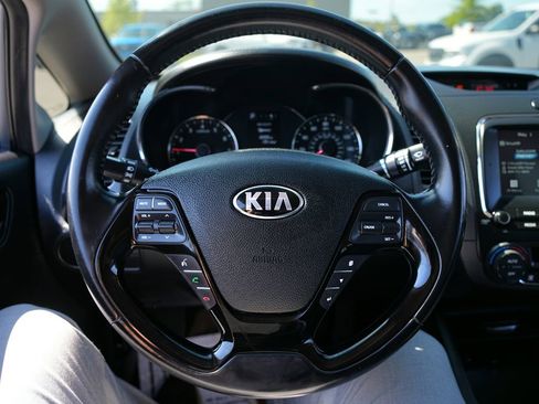 Used 2018 Kia Forte EX FWD image 11