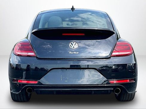 Used 2017 Volkswagen Beetle R-Line SEL FWD image 4