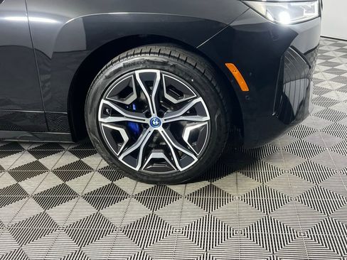 Used 2023 BMW iX xDrive50 w/ Sport Package image 12
