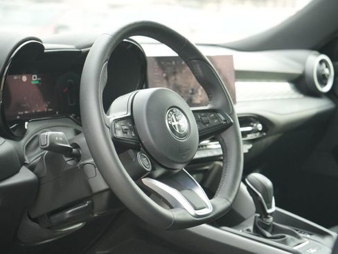 Used 2024 Alfa Romeo Tonale Ti w/ Active Assist Package image 26