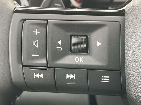 New 2026 Nissan Pathfinder SL image 21