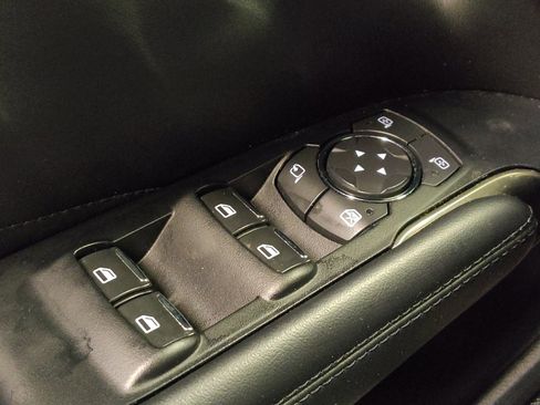 Used 2018 Lincoln MKC Select w/ Select Plus Package FWD image 27