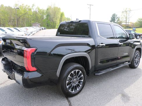 Used 2024 Toyota Tundra Limited AWD/4WD image 8