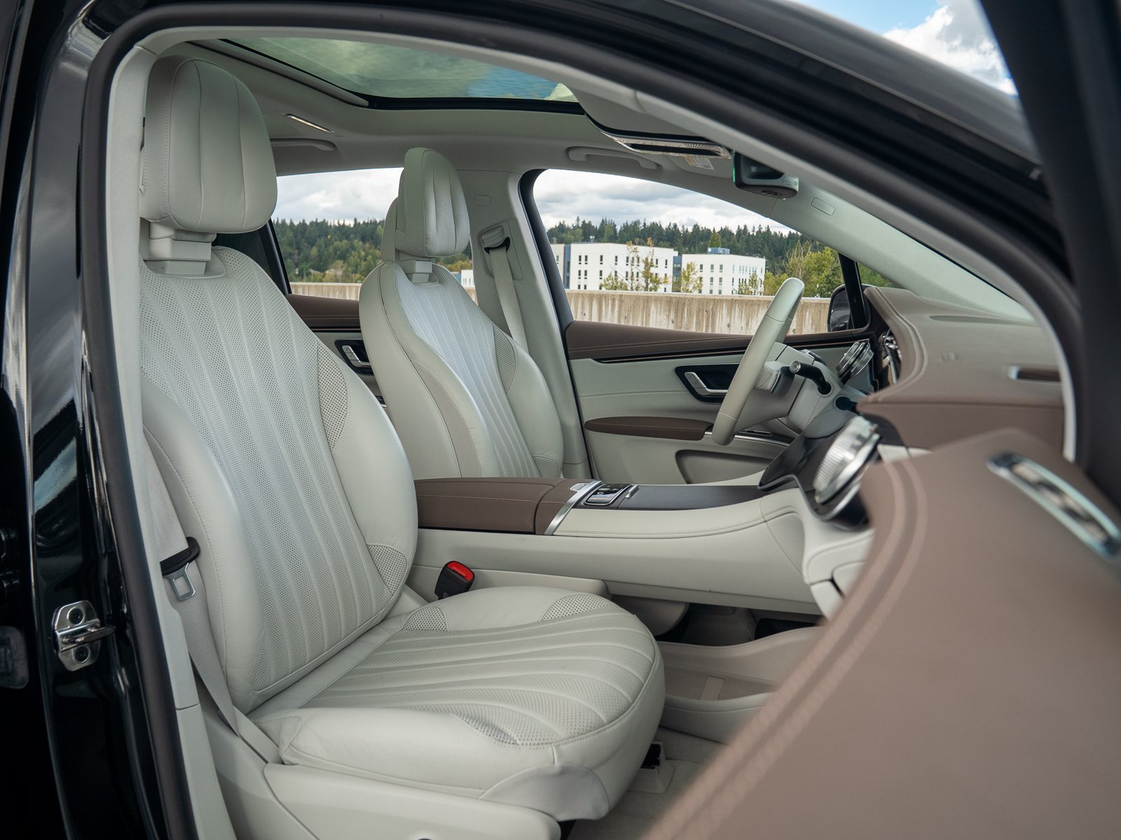 Used 2023 Mercedes-Benz EQS 580 4MATIC SUV image 30